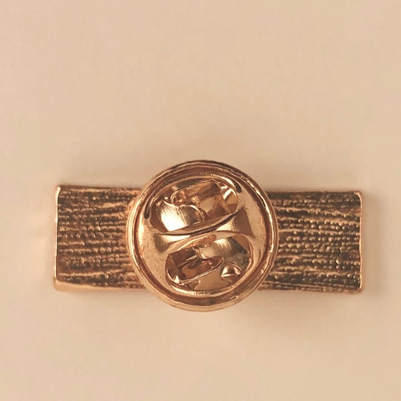 COPY - Tiny Dead Battery Enamel Pin - Picture 2 of 2